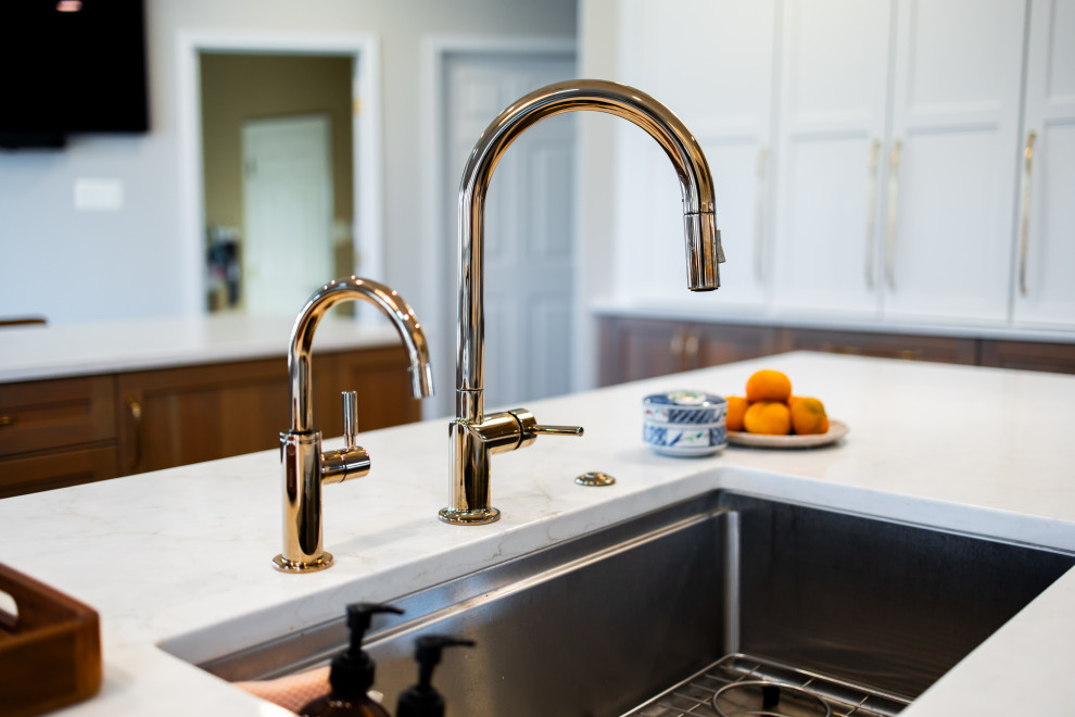 Inspiration for a transitional home design remodel in Baltimore