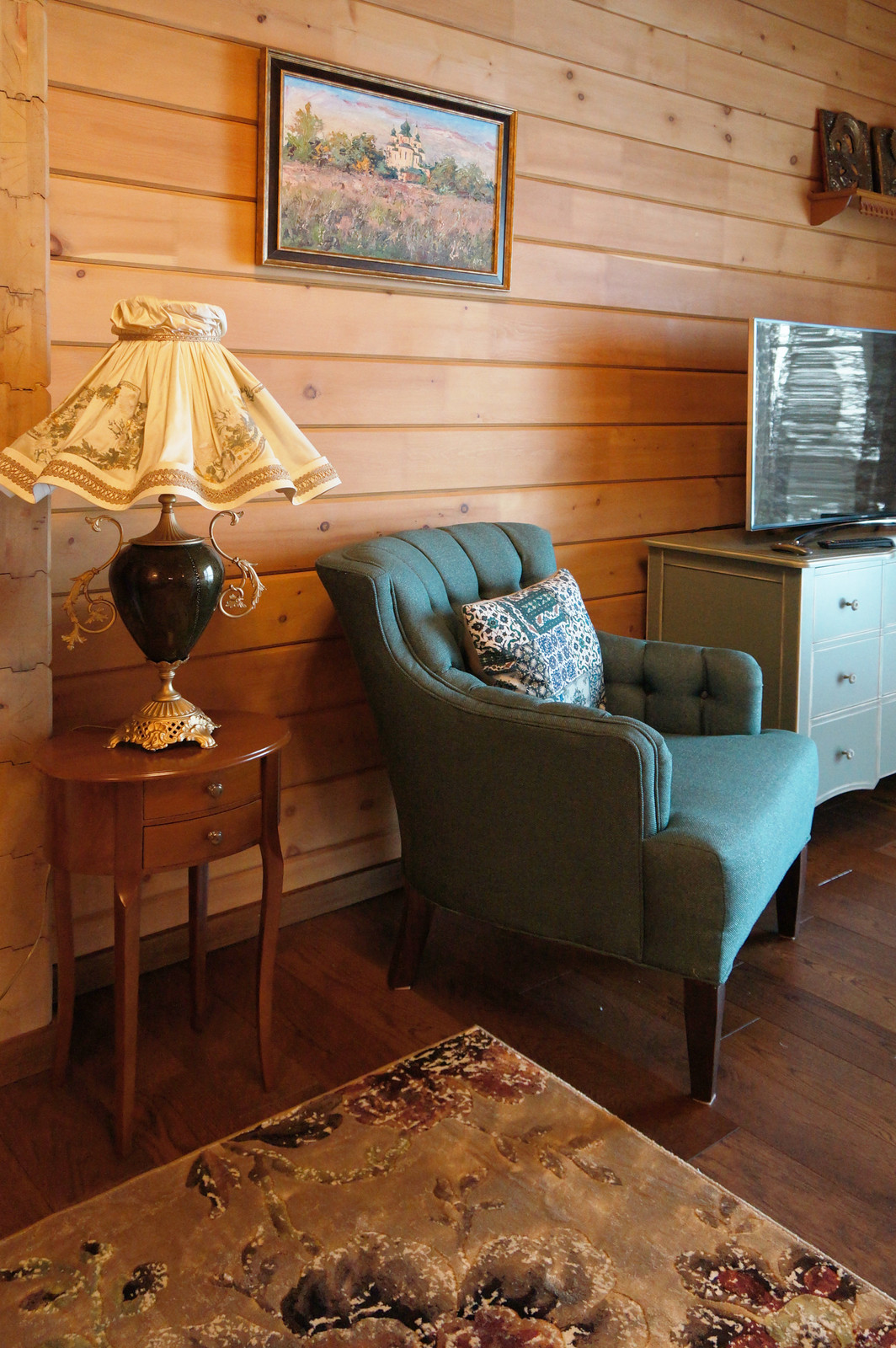 Интерьер загородного дома и ландшафт