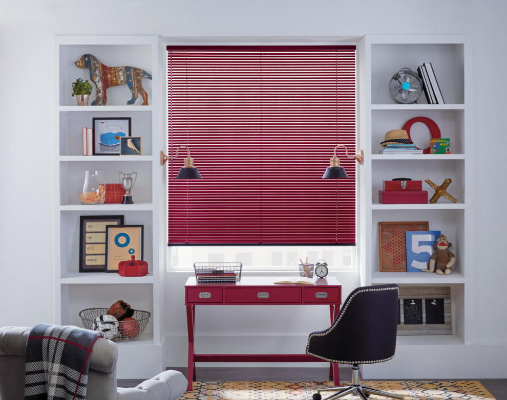 Nurseries/Children's Room - MODERN PRECIOUS METALS® ALUMINUM BLINDS
Fabric/Material: Aluminum
Color: Garnet Red