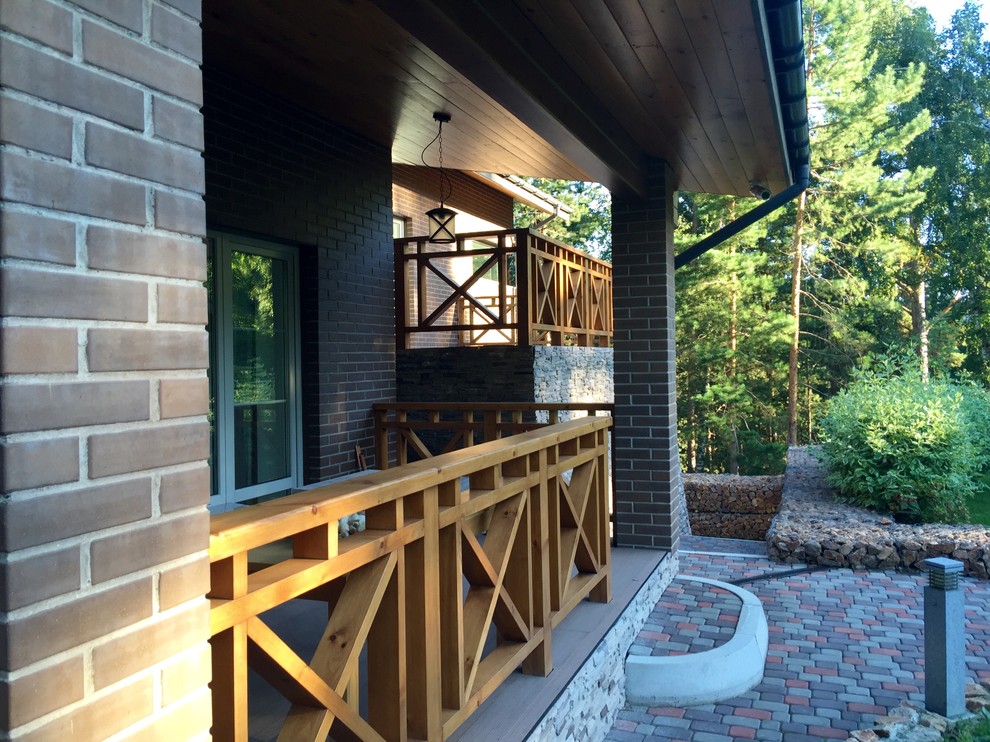 Дом на склоне