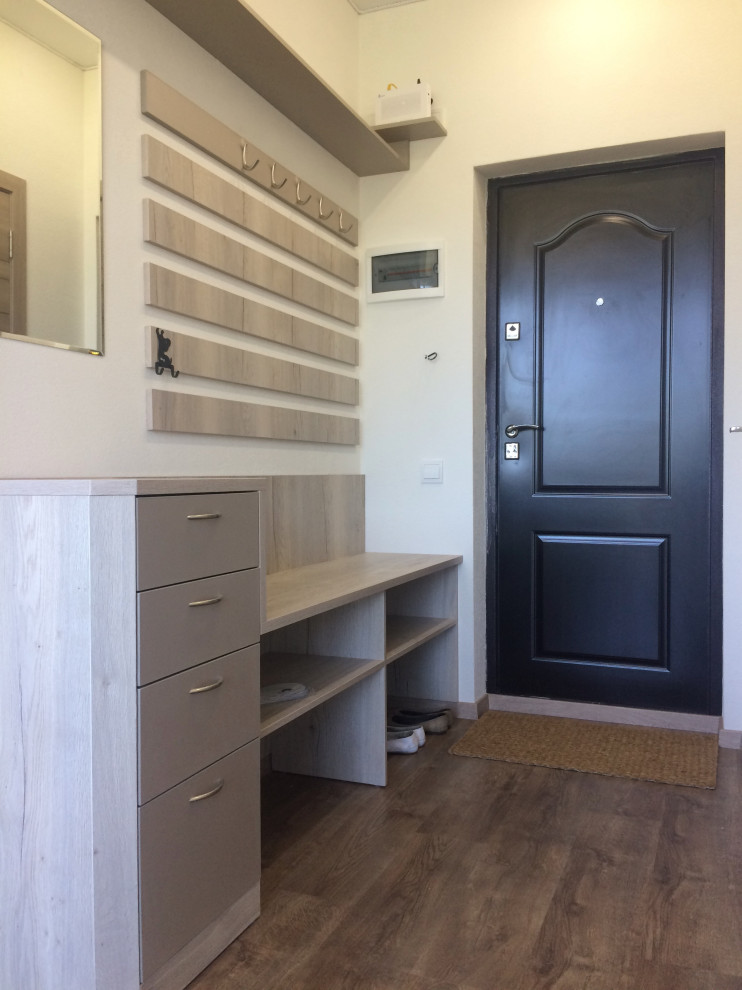 Авторская мебель в коридор