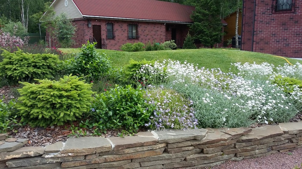 Сад  на холмах