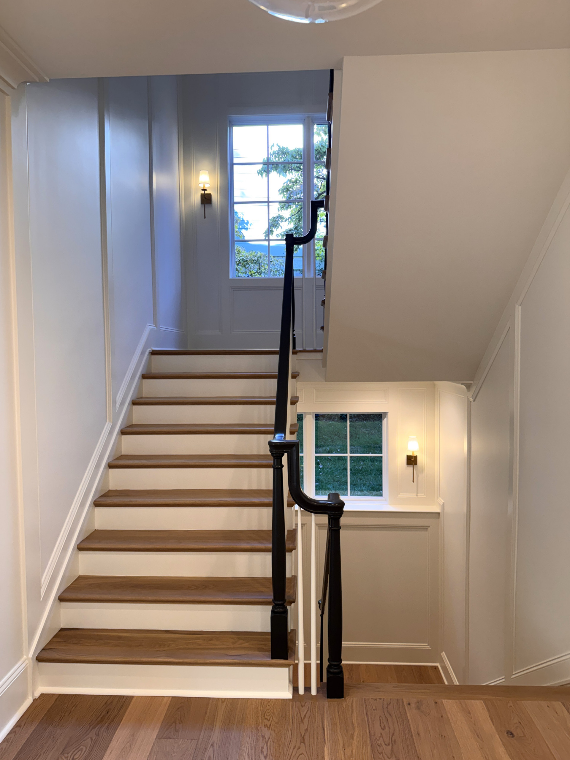 Project #160 | Traditional Box Stair with Gooseneck Handrail
