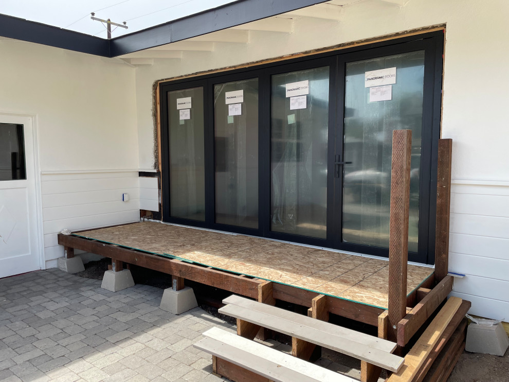 Panoramic Door