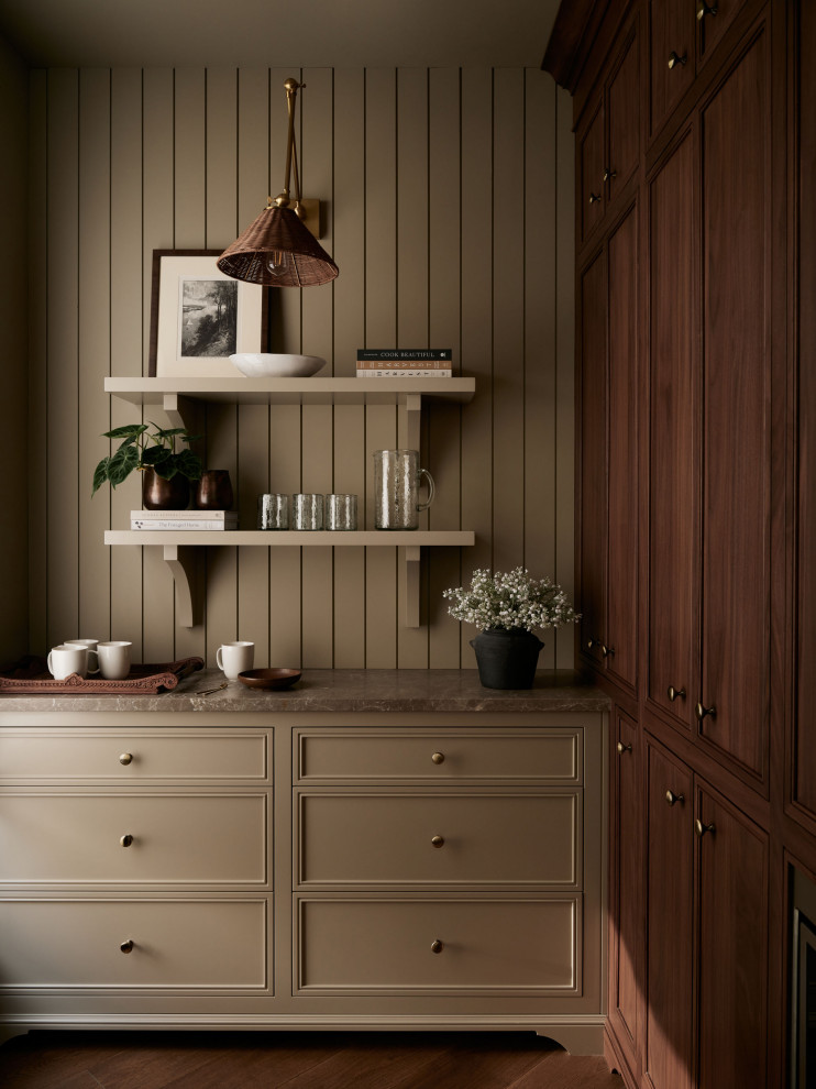 Inspiration for a transitional kitchen remodel in Toronto