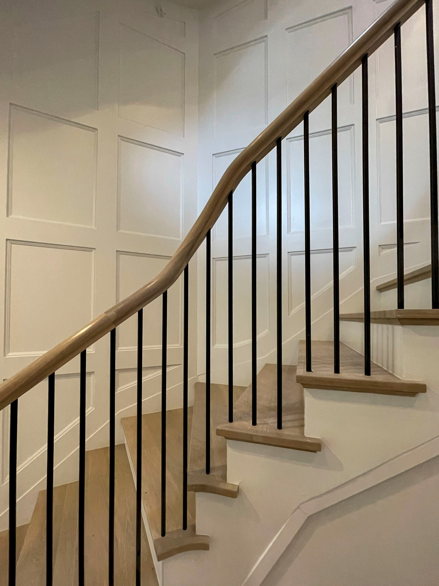 100_Hexagonal Floating-Staircase, Bethesda MD 20817