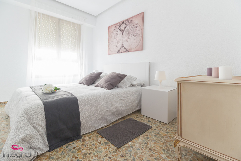 Inspiration for a scandinavian bedroom in Alicante-Costa Blanca.
