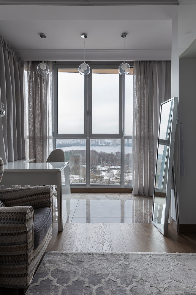 Спальня с ванной комнатой. Неоклассика на живописной.