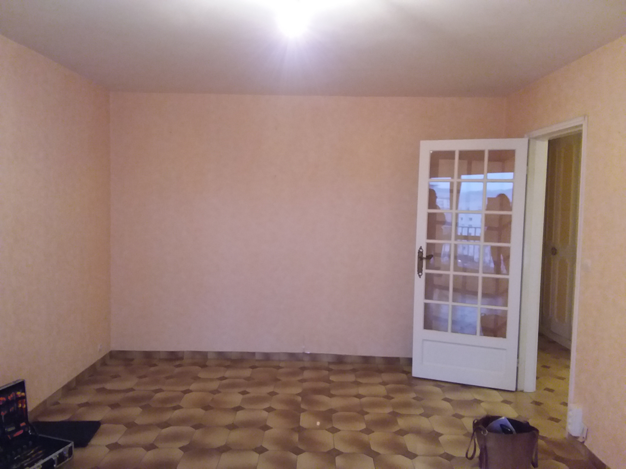 SALON AVANT
