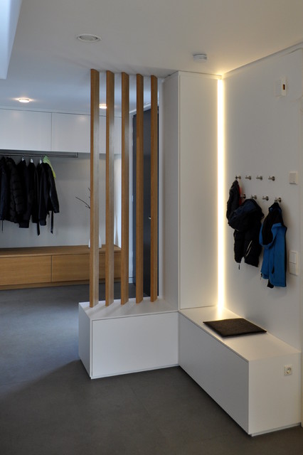 Garderobe und Flurmöbel nach Maß in Wolfsburg - Modern - Eingang - Essen - von KLOCKE Interieur Möbelwerkstätte GmbH