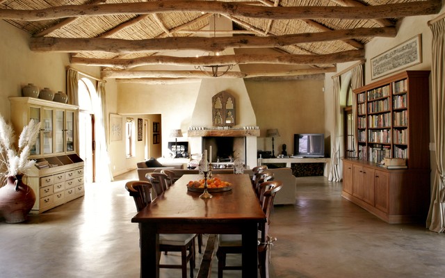  South  African  Farmhouse Farmhouse Dining  Room  