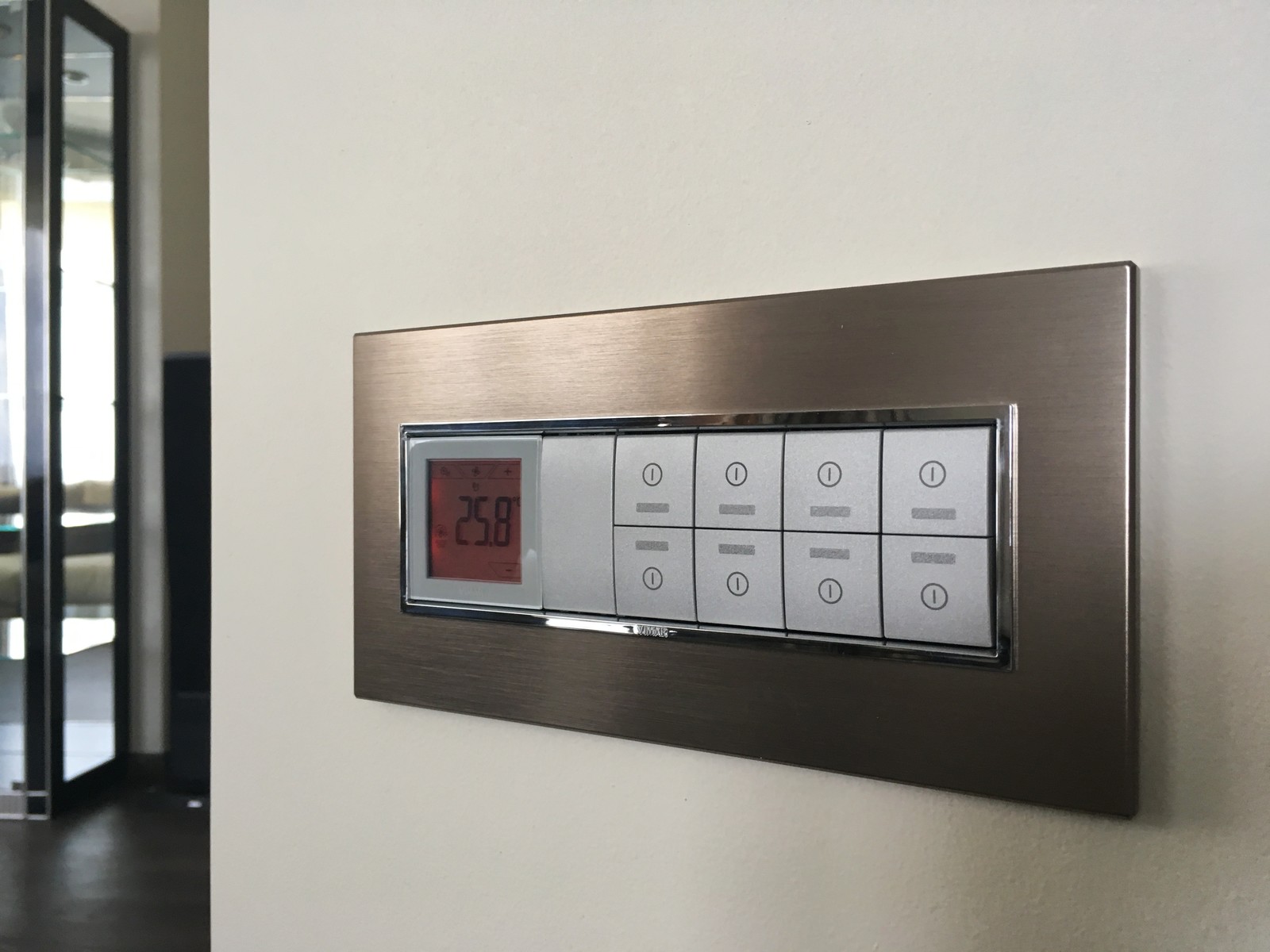 Светлая квартира на Мосфильмовской