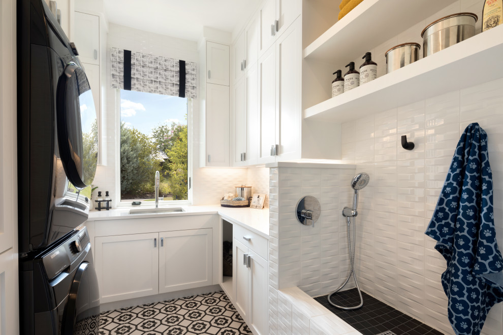 This is an example of a contemporary utility room in Austin.