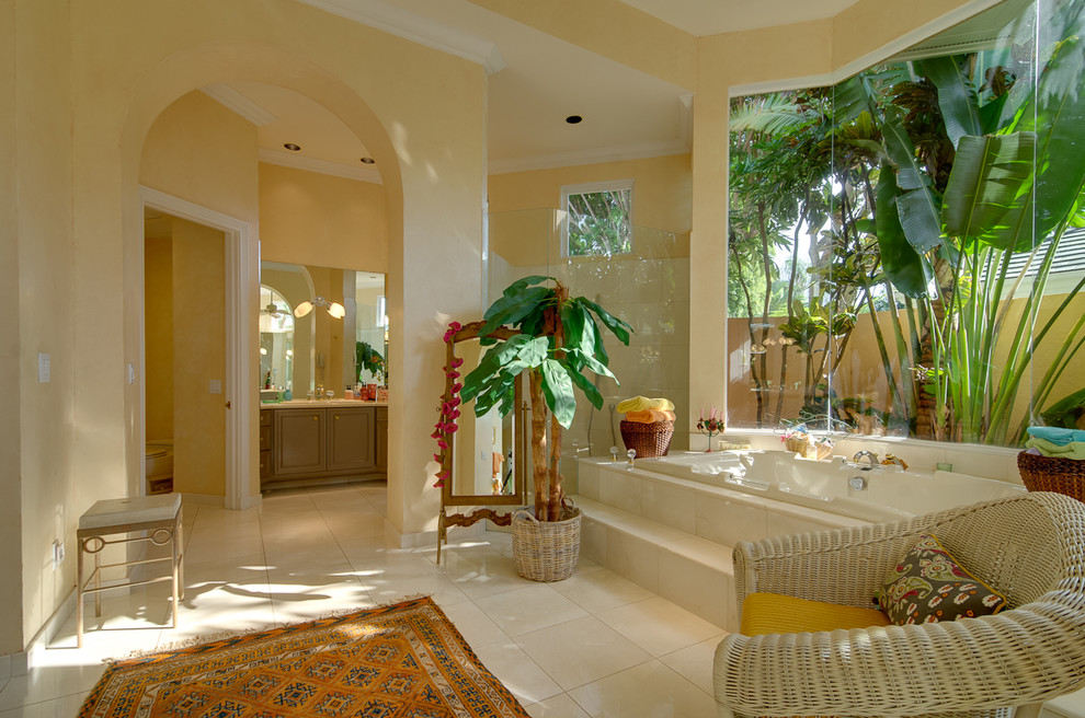 Inspiration for a tropical bathroom remodel in Miami