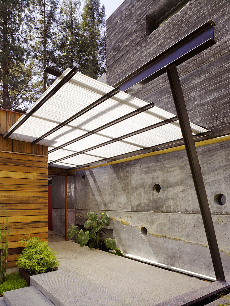 Inspiration for a large contemporary entryway in San Francisco.