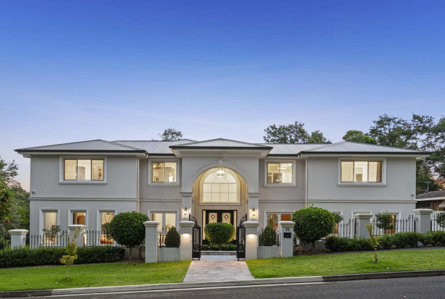 Home Renovation | Dural klassisk-fasad