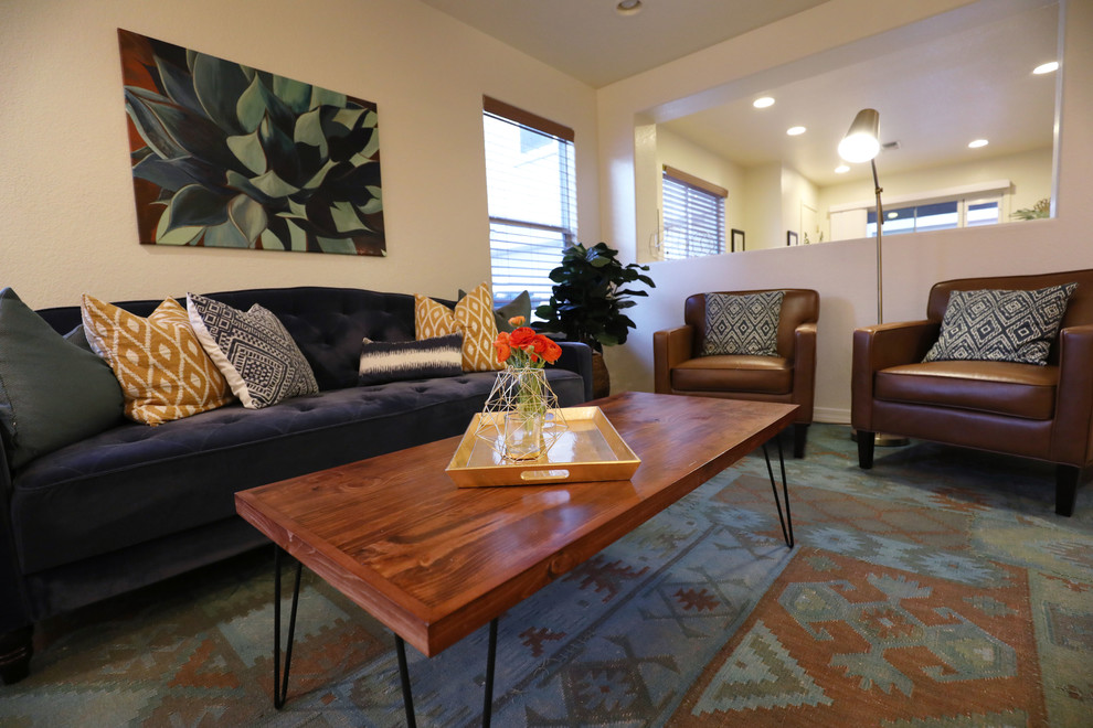 Home design - transitional home design idea in Phoenix