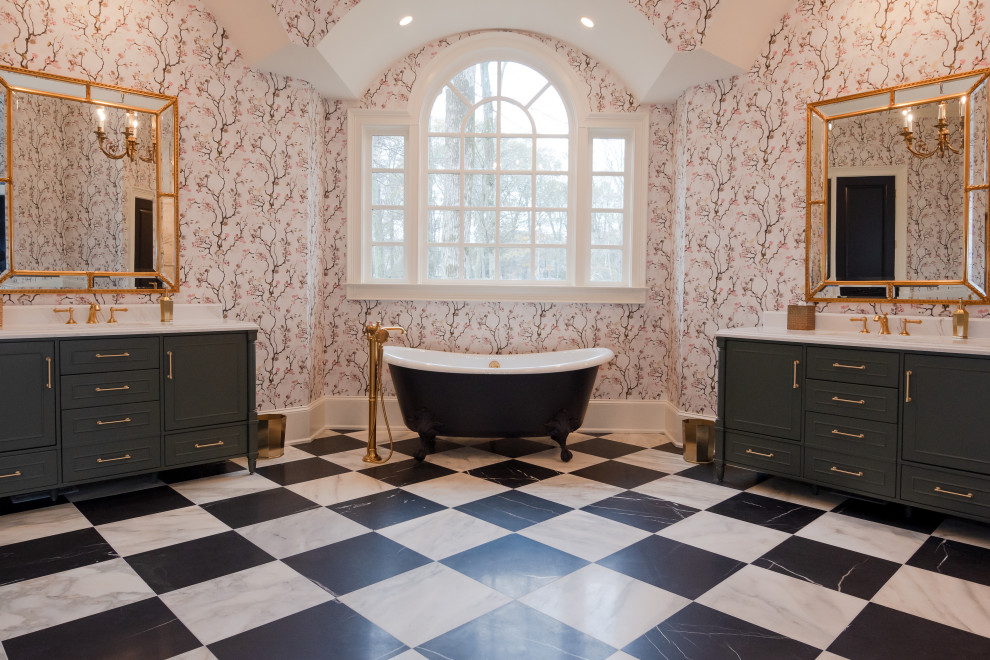 Traditional Master Suite in The Battery