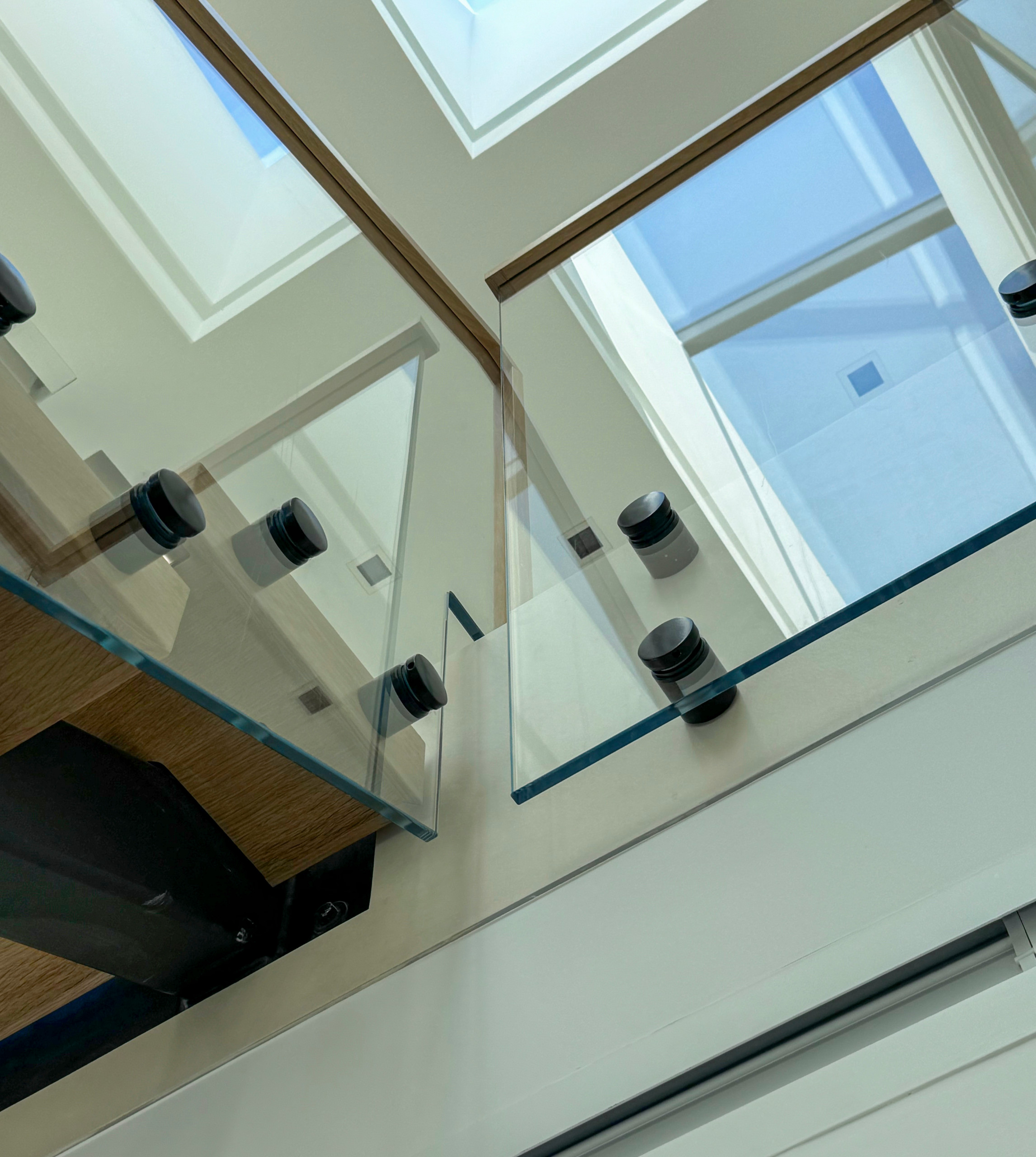 126_Visually Open and Light Contemporary Staircase, Mclean, VA 22102