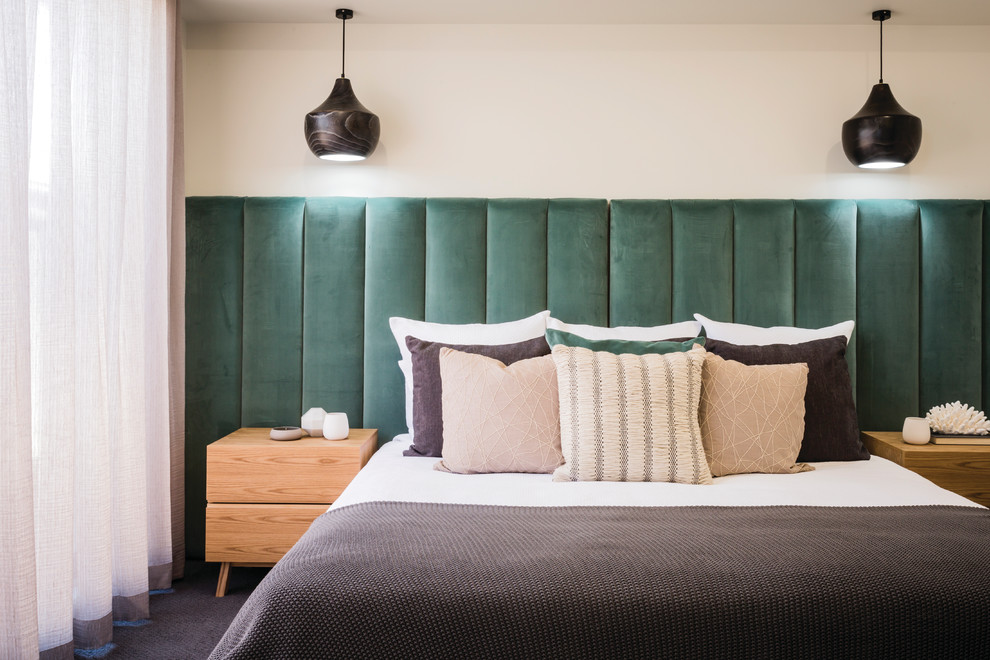 Contemporary bedroom in Newcastle - Maitland.
