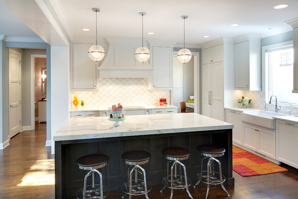 Inspiration for a transitional kitchen remodel in Minneapolis