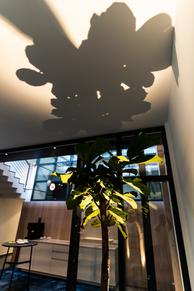 Inspiration for a contemporary home design remodel in Berlin