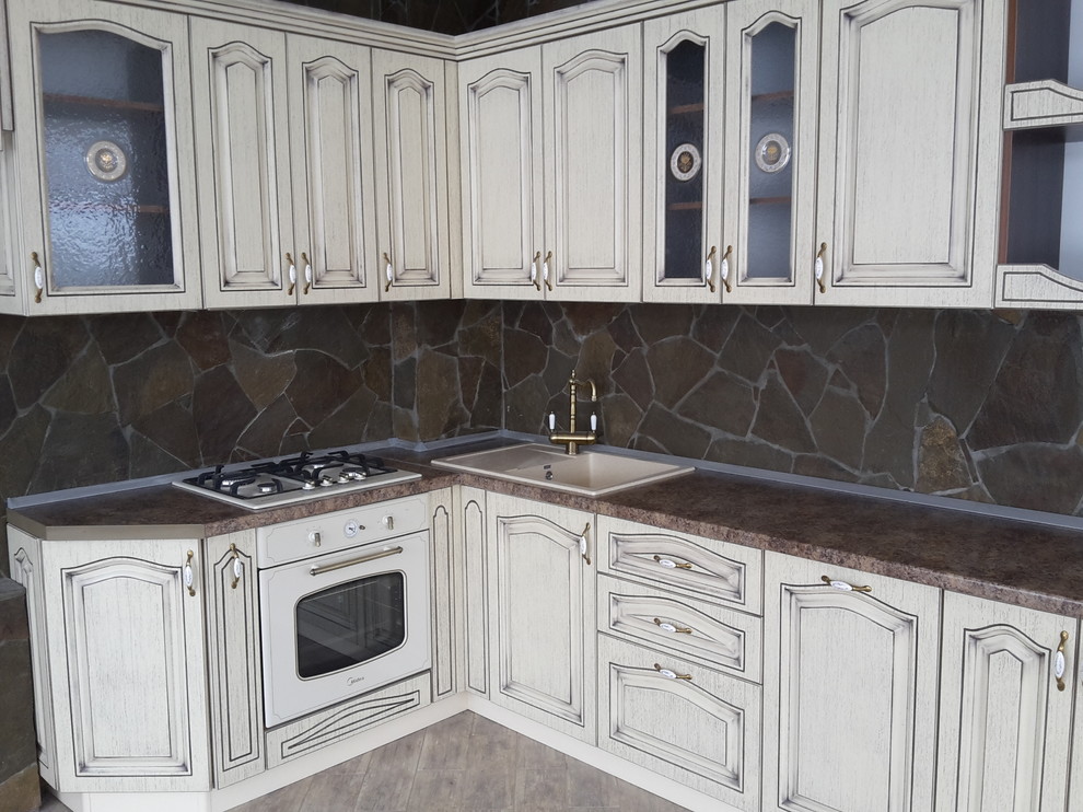 Классическая кухня частный дом