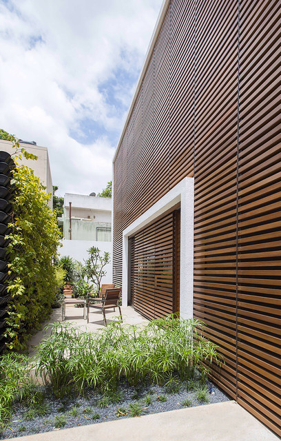 Badri Residence contemporary-patio