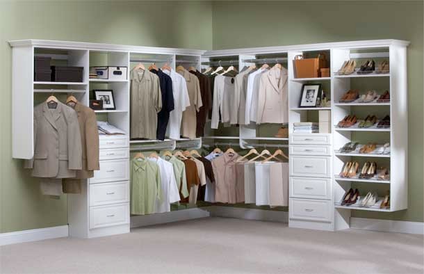 This is an example of a traditional storage and wardrobe in Jacksonville.