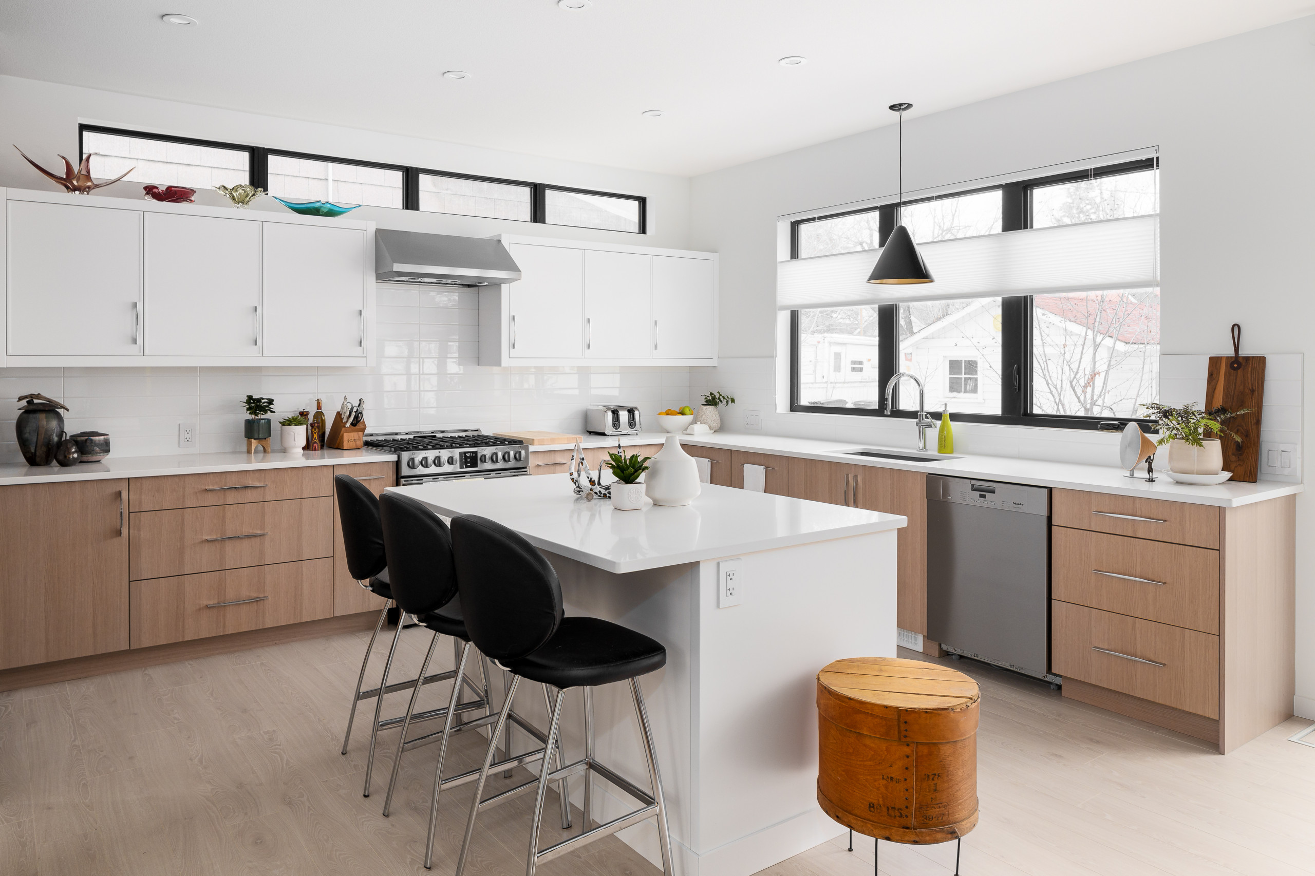 6th Street, New Build