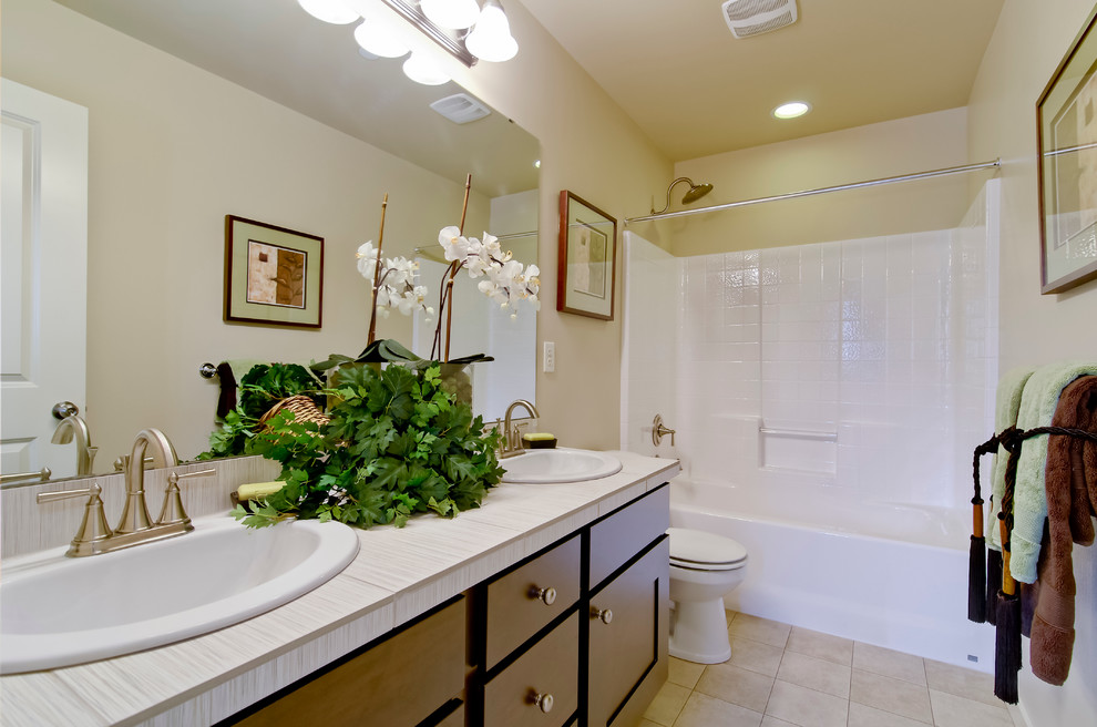 Bathroom - traditional bathroom idea in Seattle