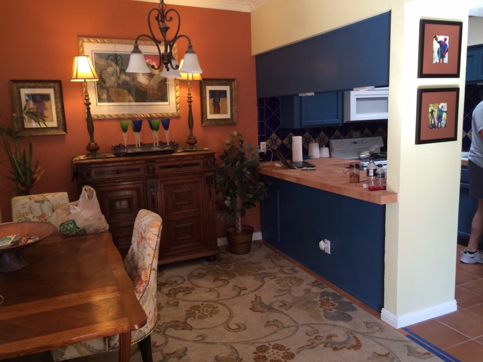 Inspiration for an eclectic home design remodel in Phoenix