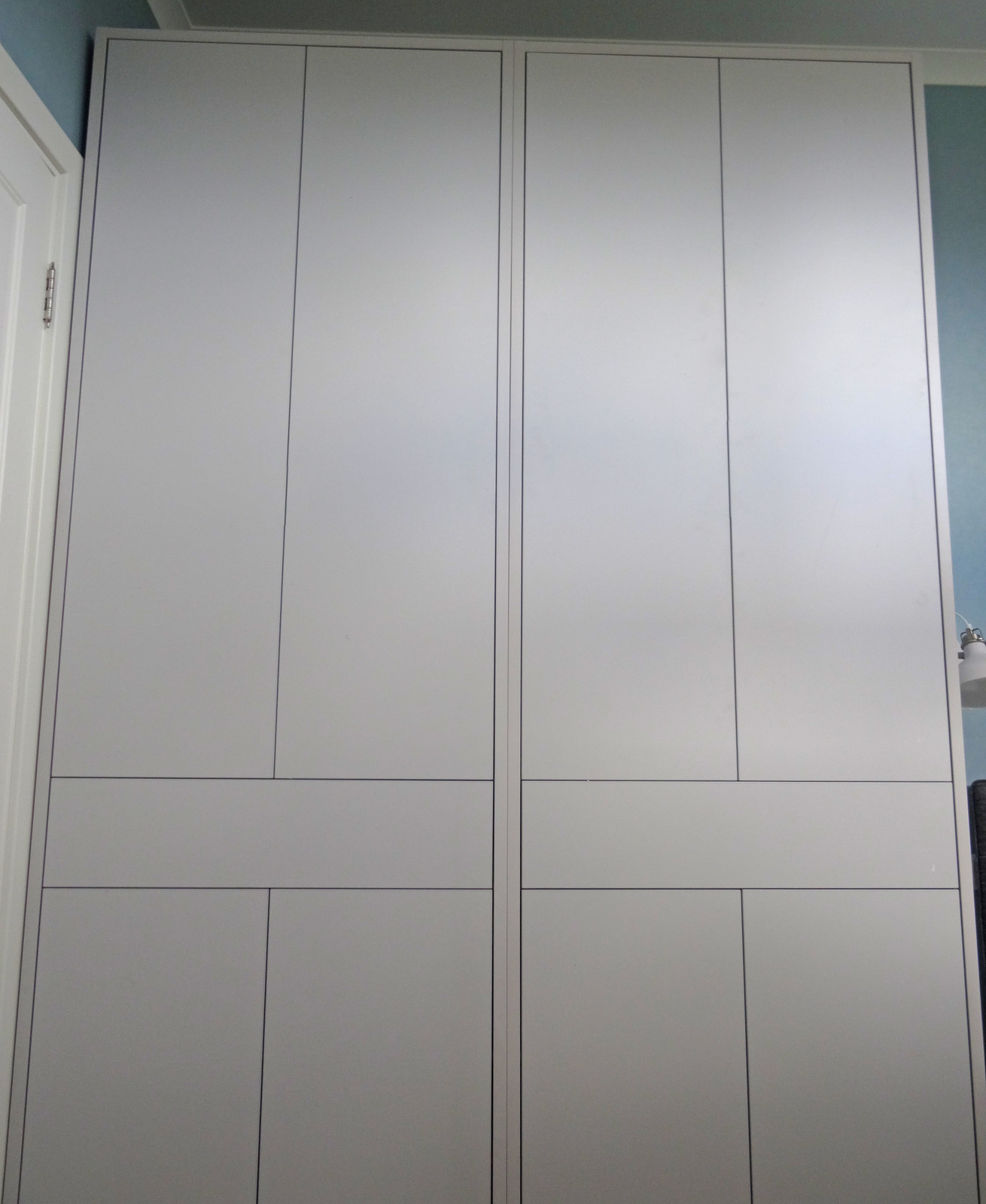 Распашной шкаф raumplus