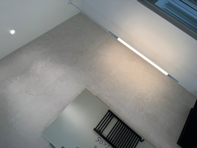 CASA FL23 contemporary-badrum