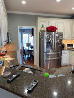 Home design - transitional home design idea in Atlanta
