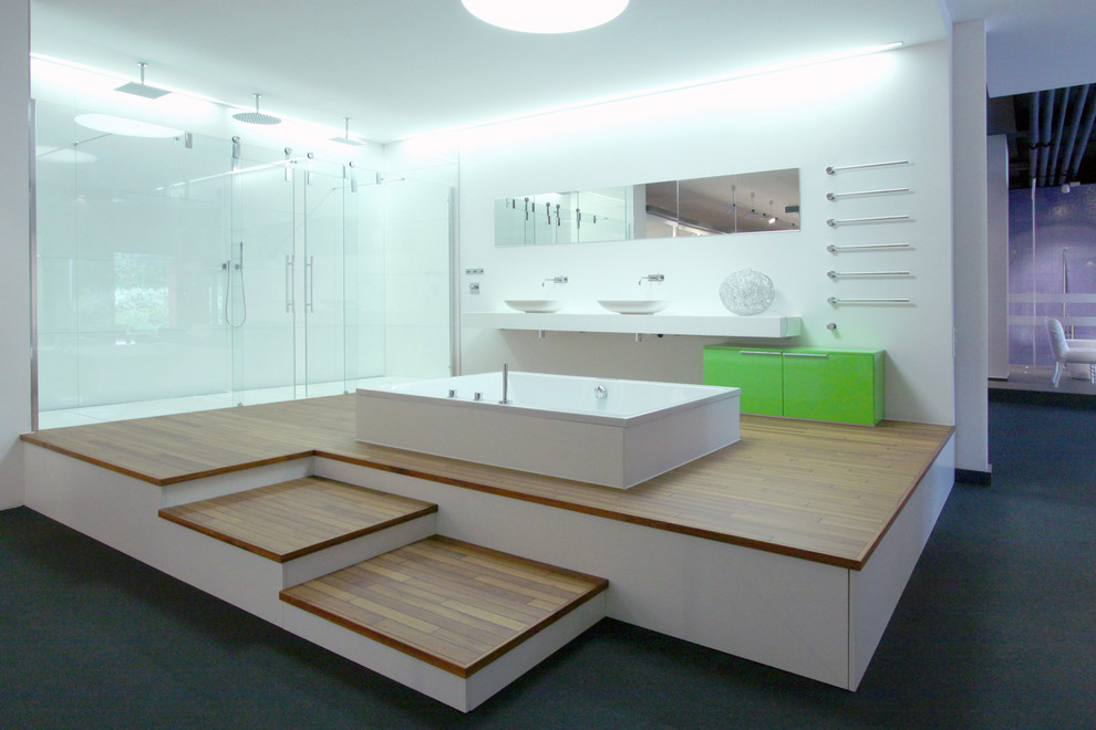 Modernes Badezimmer in Sonstige