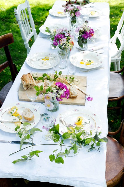 Table setting 