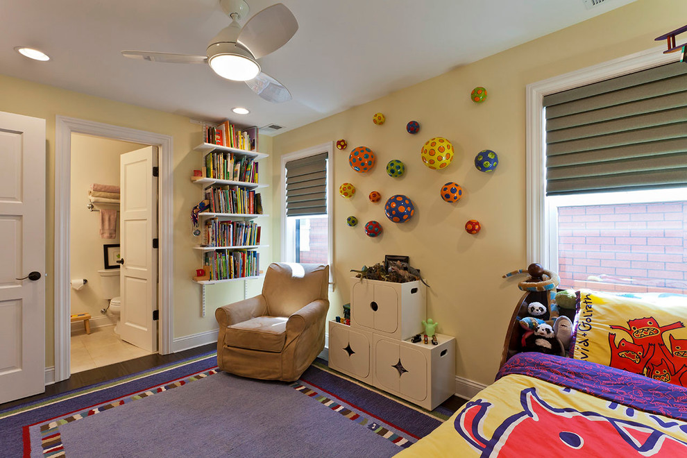 Inspiration for a transitional kids' room in Chicago.