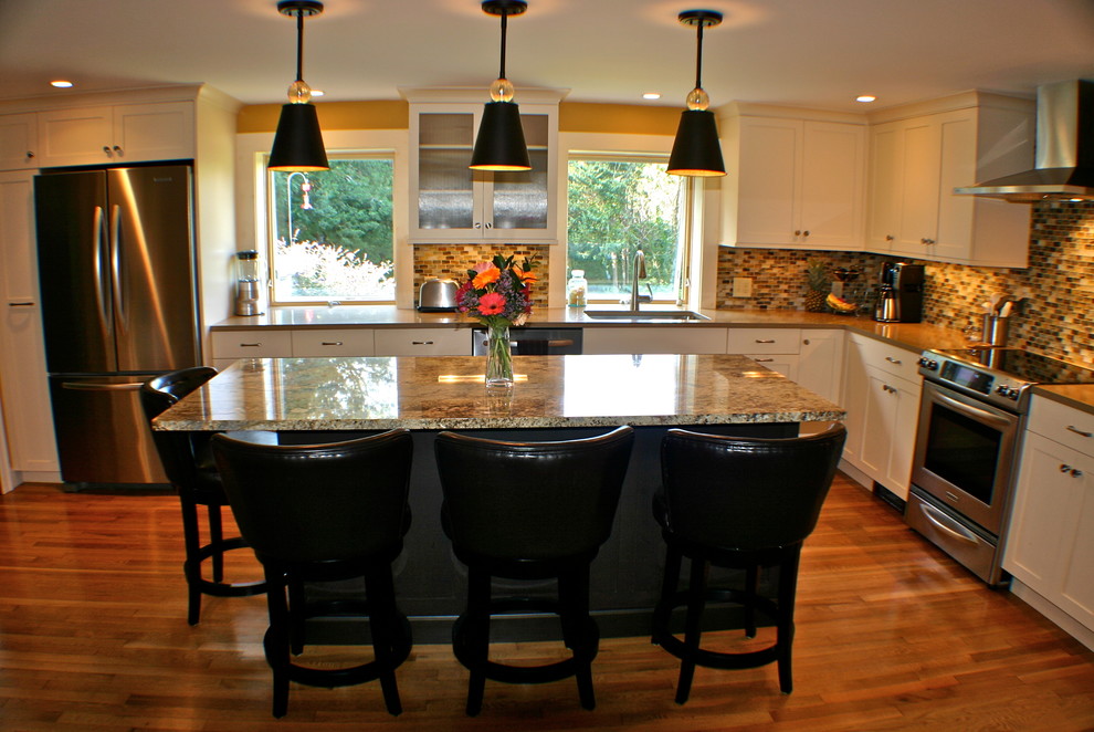 Example of a transitional kitchen design in Boston