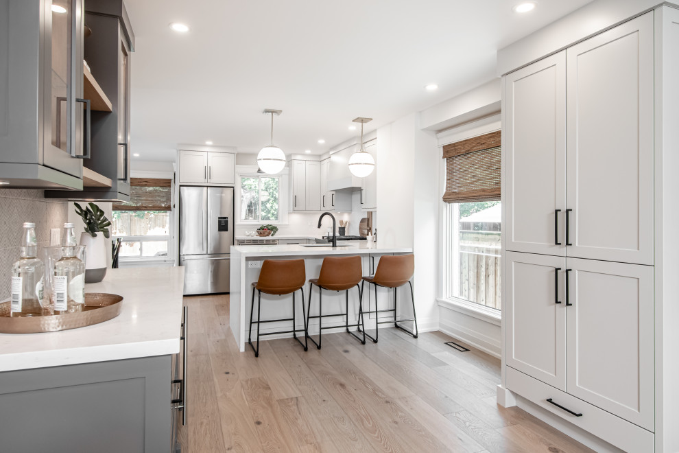 Inspiration for a scandinavian home design remodel in Toronto