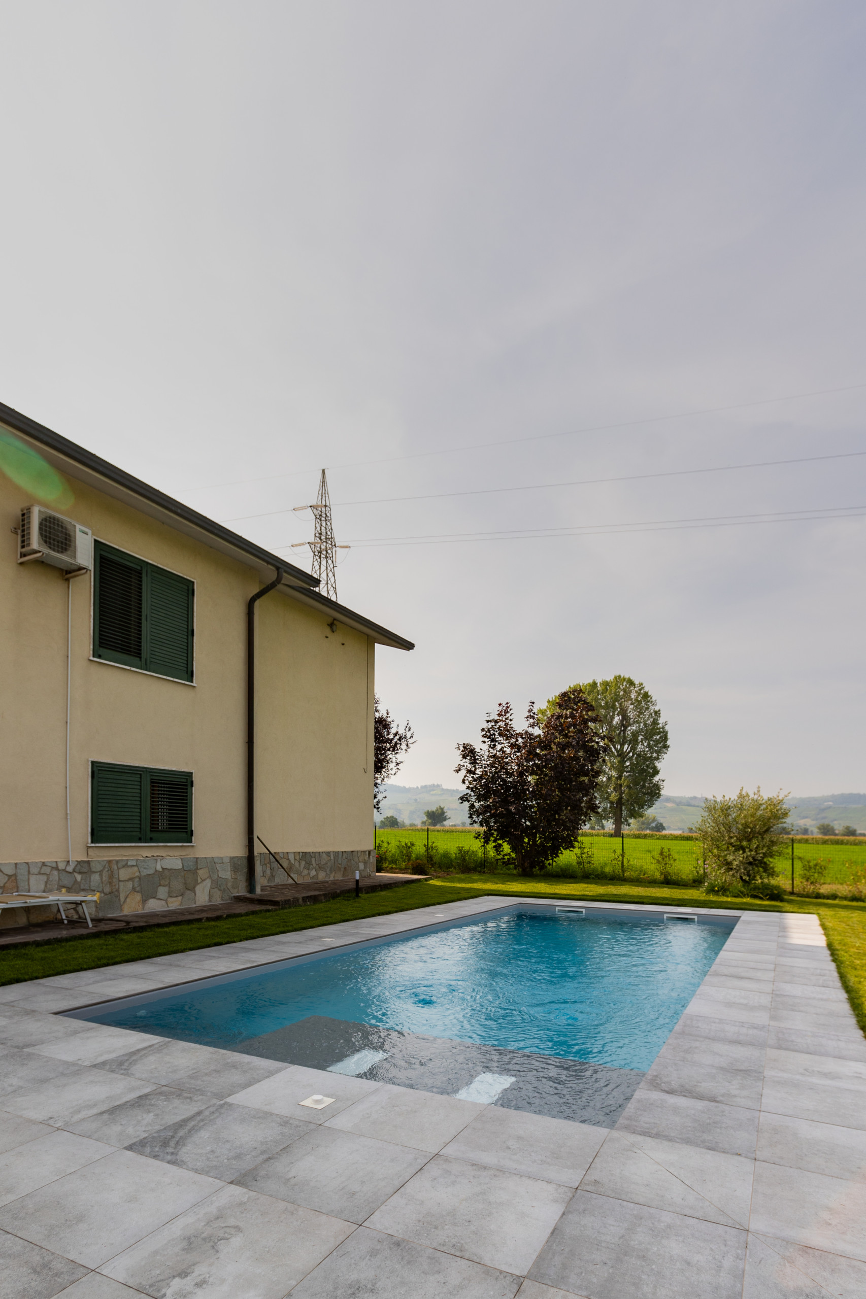 Villa SM | Realizzazione nuova piscina esterna con portico