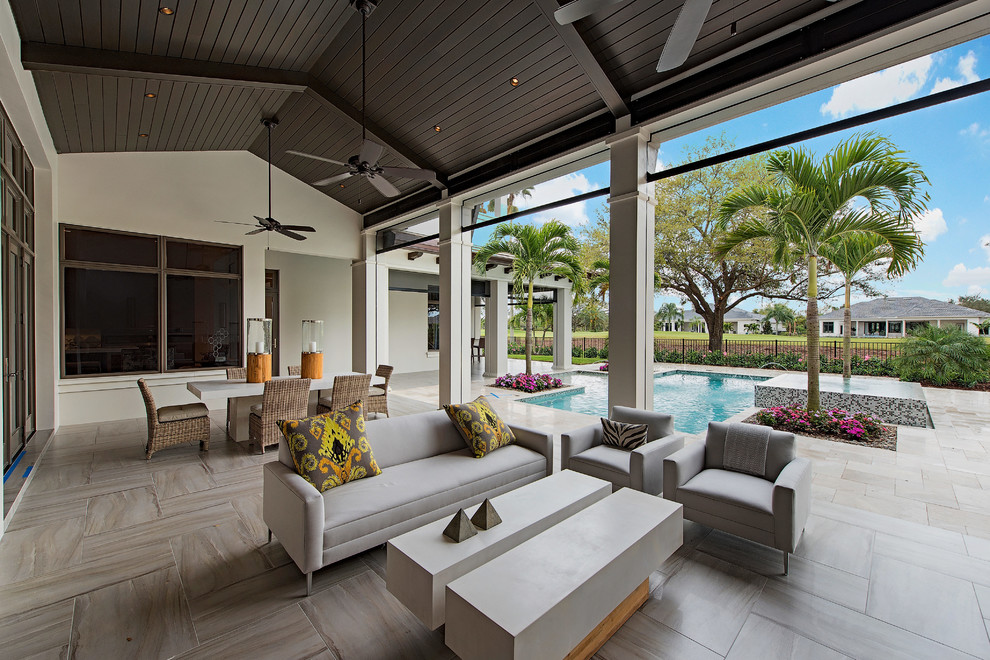 This is an example of a transitional patio in Miami.