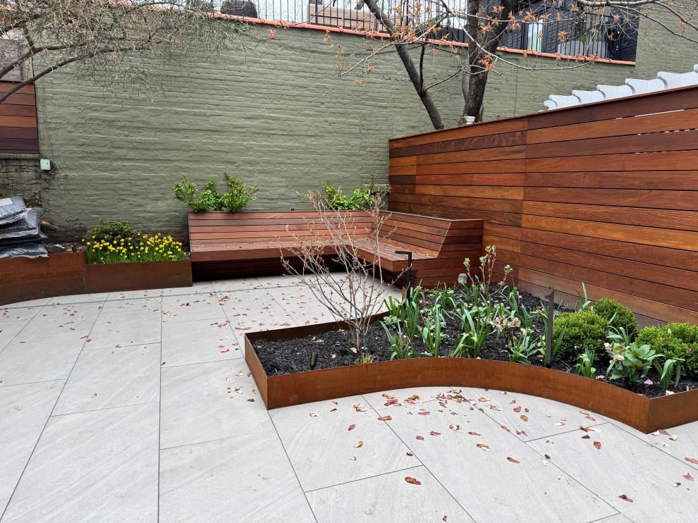 Brooklyn Heights Shady Garden