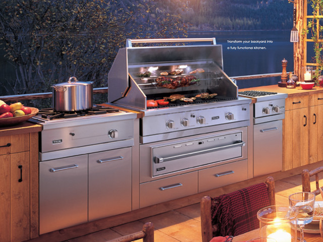Viking Outdoor Kitchen and Cooking Island - New York - by Plesser's ...
