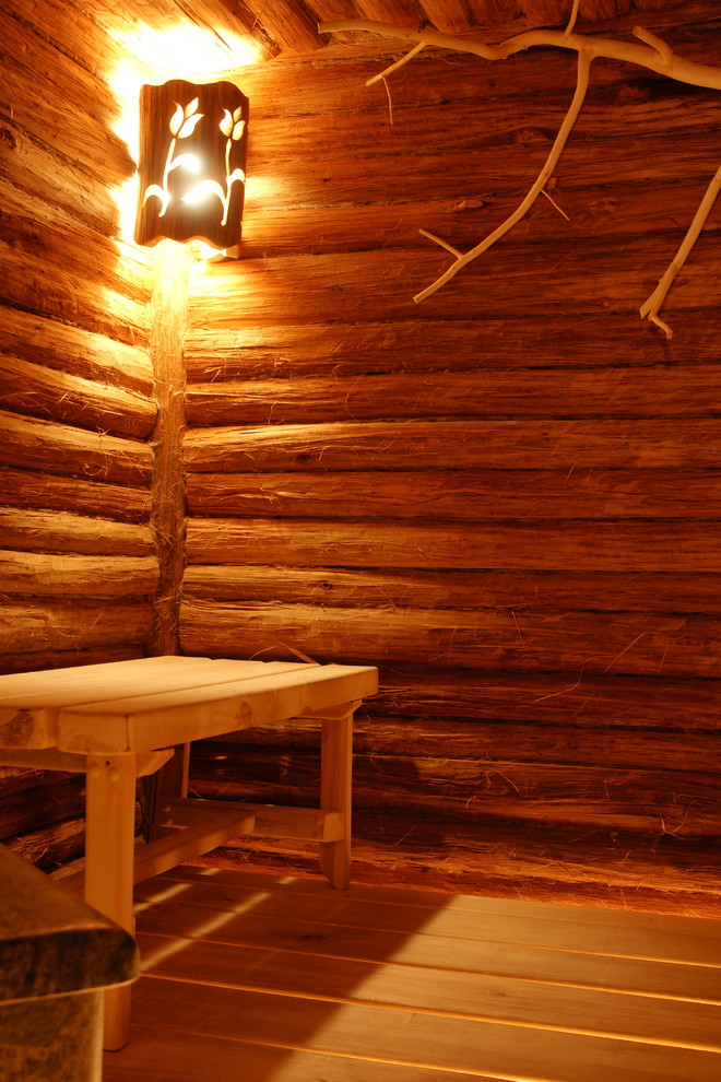 Русская баня с отделкой "Липой с лыком".