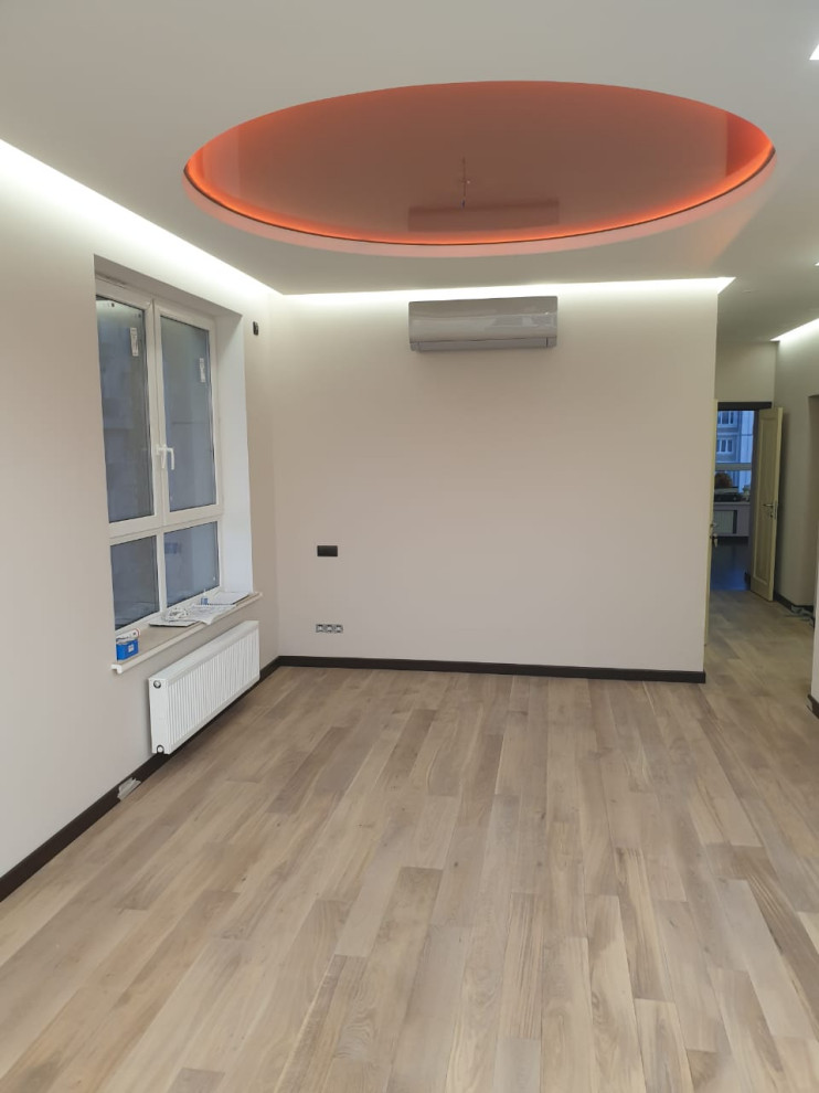 Яркая сочность. Трехкомнатная квартира на Озерной