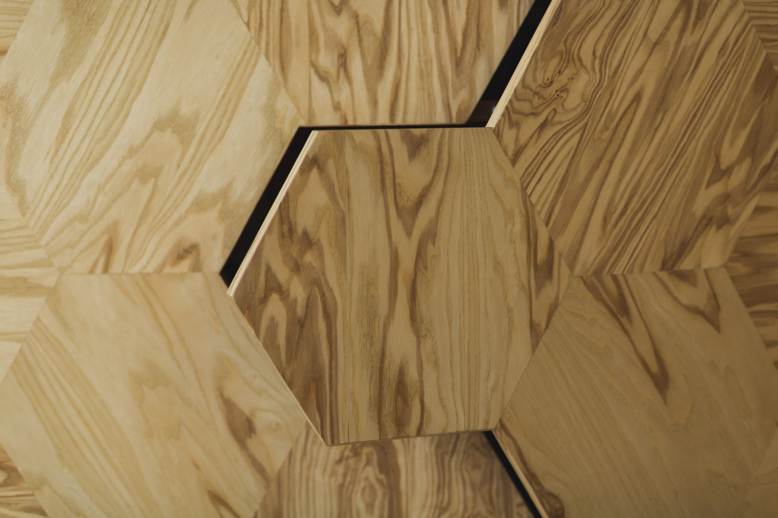 Комод и Стол