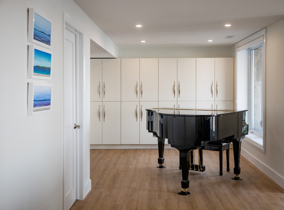 Modern bar on the Big Rideau