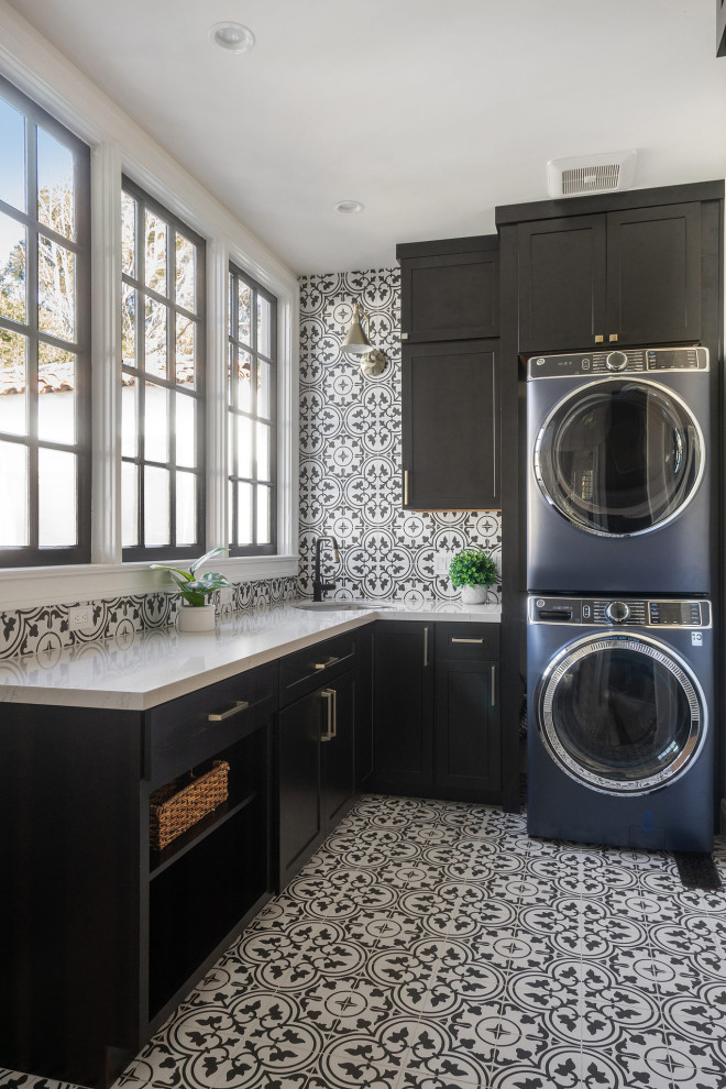 Inspiration for a mediterranean laundry room.