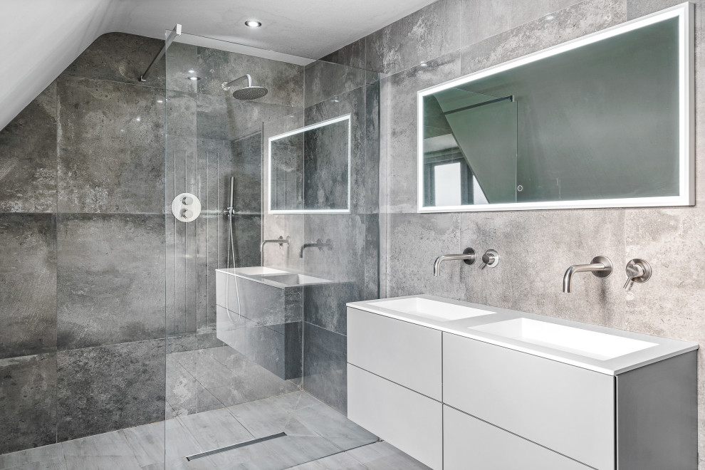 This is an example of a contemporary bathroom in Hertfordshire.